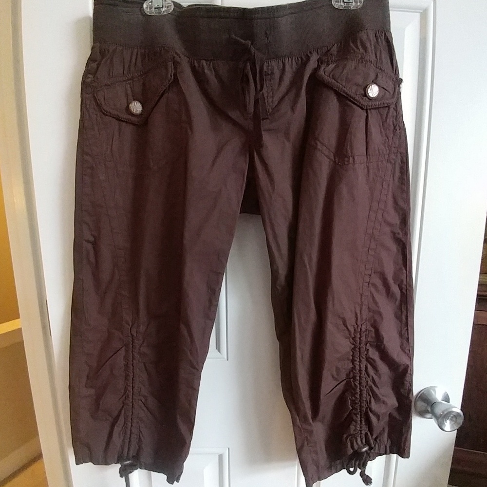 Chocolate brown Capri XL elastic drawstring waist